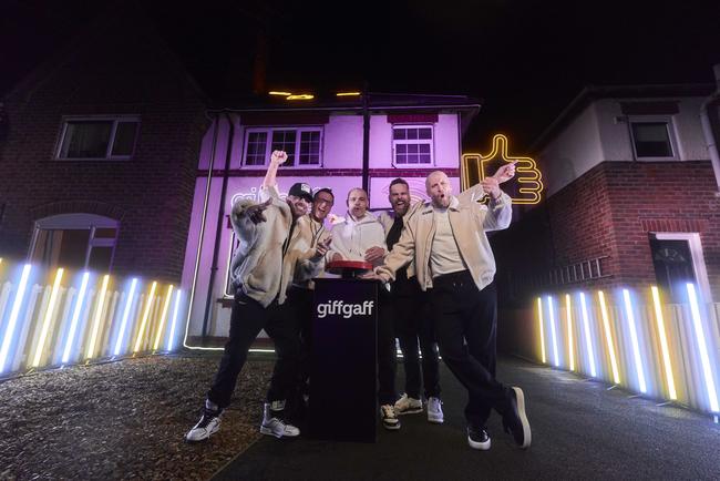 boyband five celebrating giffgaff broadband switch on