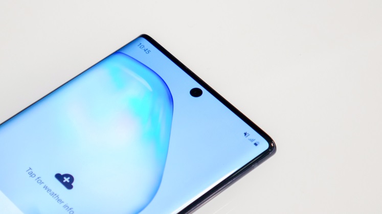 Note 10 front camera
